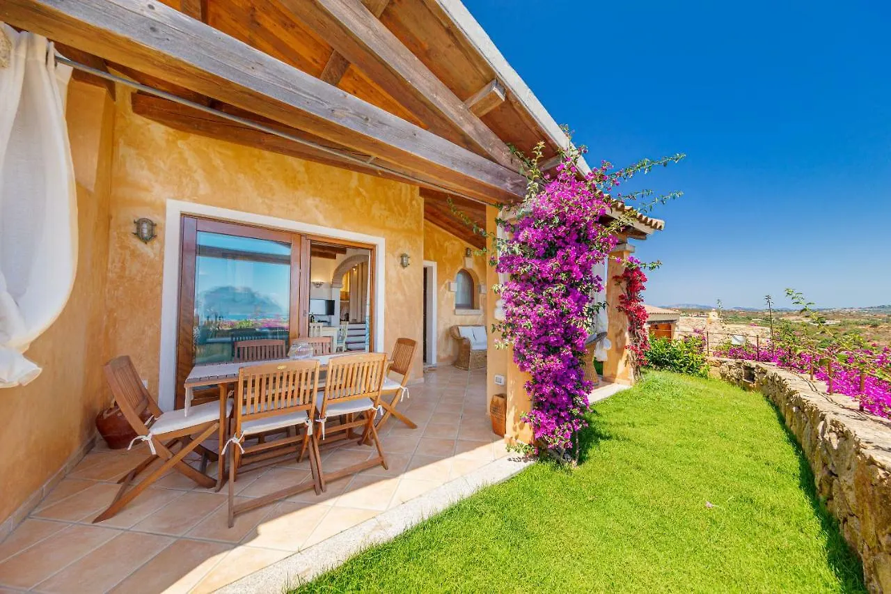 Villa Con Vista Porto San Paolo  Porto San Paolo (Sardinia)